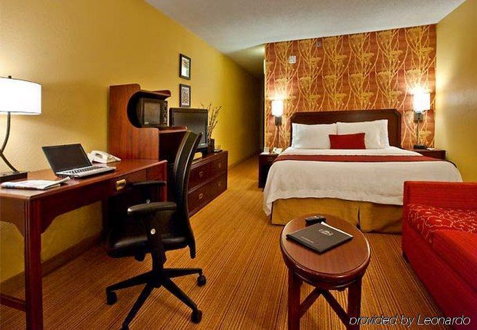 Courtyard By Marriott Valdosta Hotel Szoba fotó